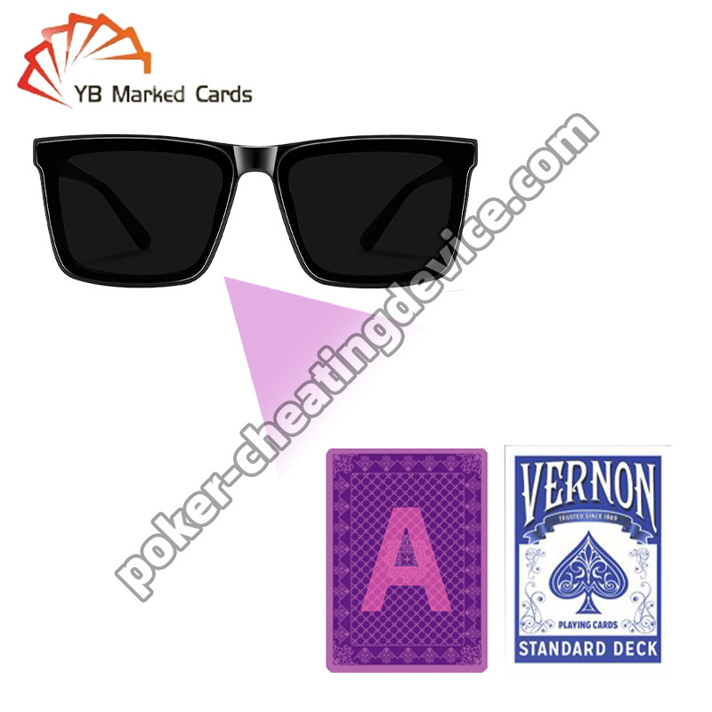 Las gafas de póquer infrarrojas detectan las cartas marcadas con tinta invisible