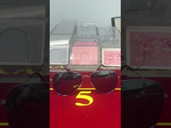 Gafas de tarjetas marcadas