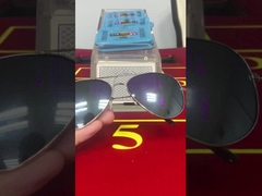 Gafas de tarjetas marcadas