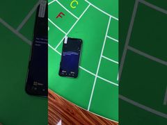 Presentamos el analizador de póquer CVK 680 para iPhone, para mazos de cartas marcadas con código de barras